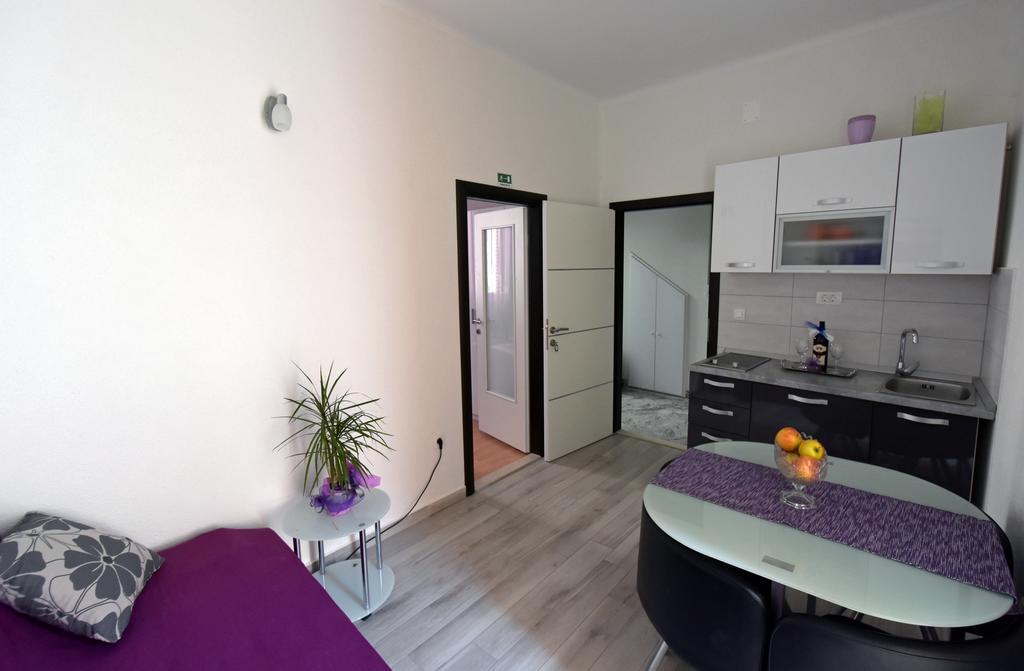 Kuzma Rooms And Apartments 스플리트 외부 사진