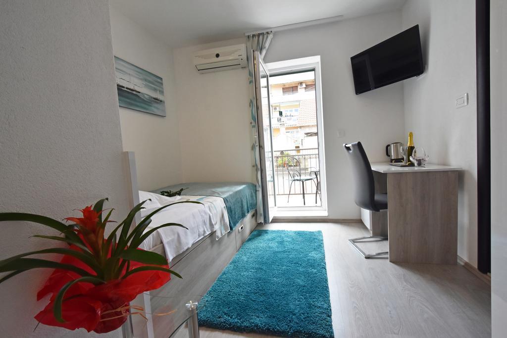 Kuzma Rooms And Apartments 스플리트 외부 사진