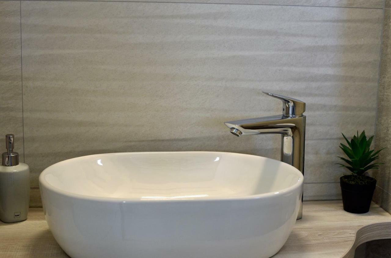 Kuzma Rooms And Apartments 스플리트 외부 사진